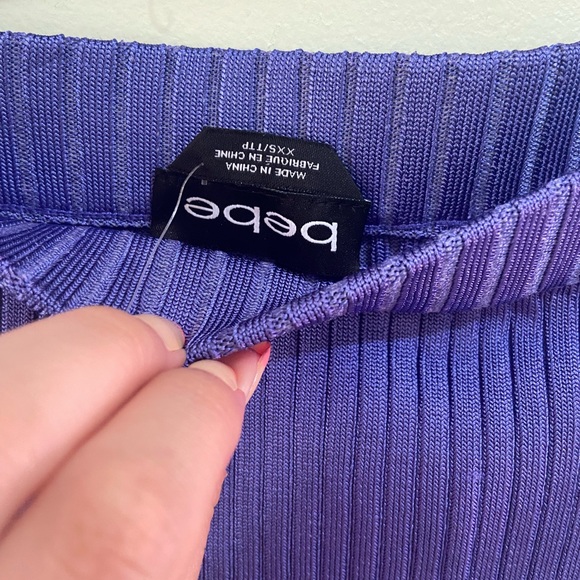 5/$30 BEBE pencil skirt ❤️ - Picture 2 of 3